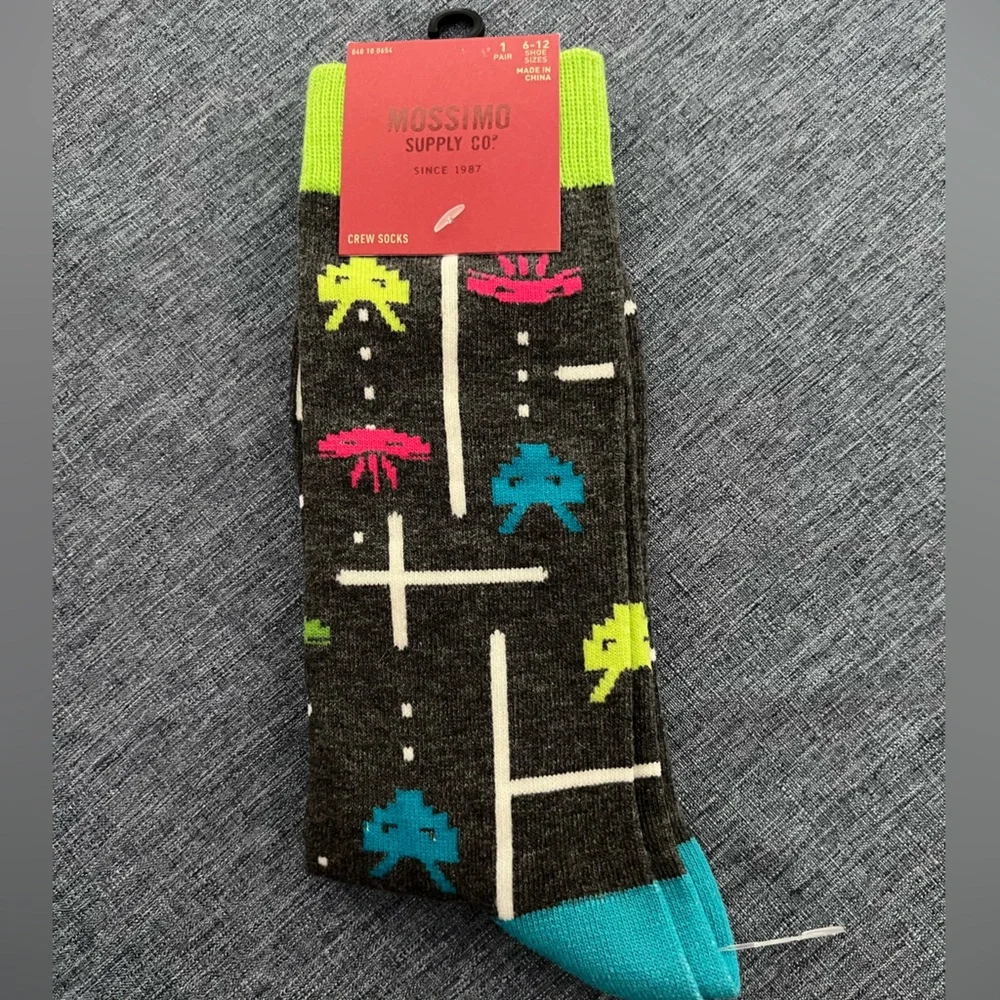MOSSIMO SUPPLY CO. Men's Video Game Graphic Novelty Socks - Black, Blue & Green